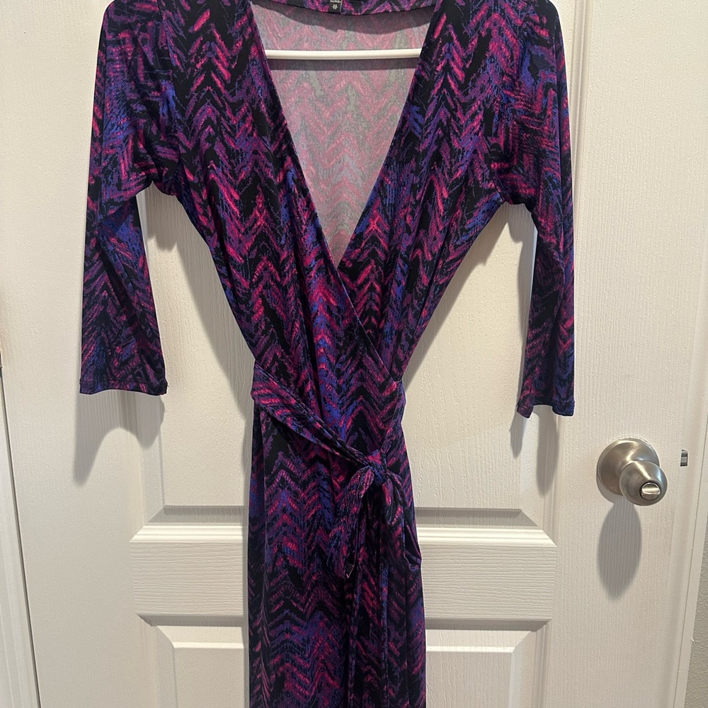 Vibrant Wrap Dress with Abstract Pattern